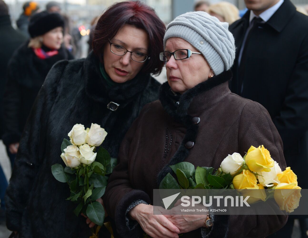 Memorial plaque for Andrei Stenin unveiled in Moscow