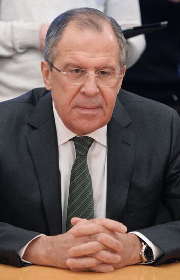 Russian Foreign Minister Sergei Lavrov meets with Palestinian National Administration’s Negotiator Sahib Oreikat