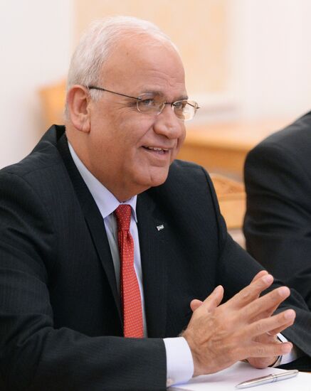 Russian Foreign Minister Sergei Lavrov meets with Palestinian National Administration’s Negotiator Sahib Oreikat