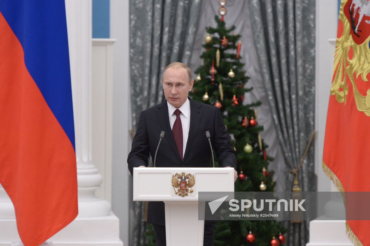 Vladimir Putin presents state awards in Kremlin