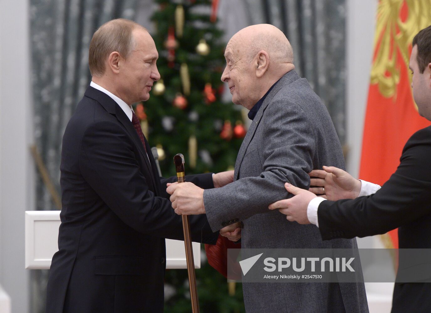 Vladimir Putin presents state awards in Kremlin