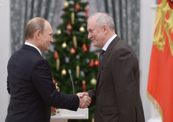 Vladimir Putin presents state awards in Kremlin