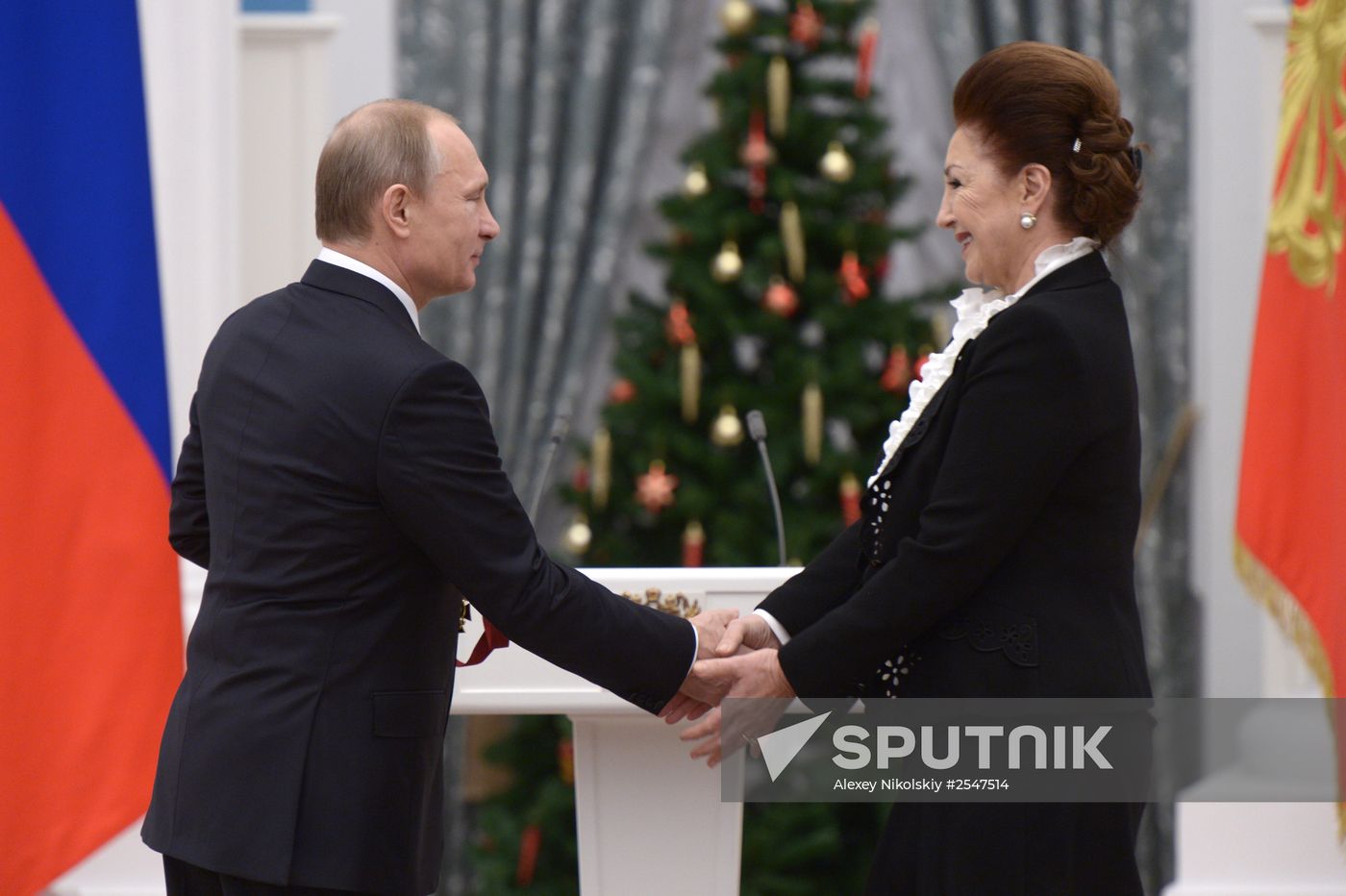 Vladimir Putin presents state awards in Kremlin