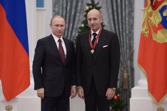 Vladimir Putin presents state awards in Kremlin