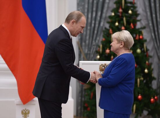 Vladimir Putin presents state awards in Kremlin