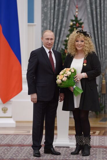 Vladimir Putin presents state awards in Kremlin