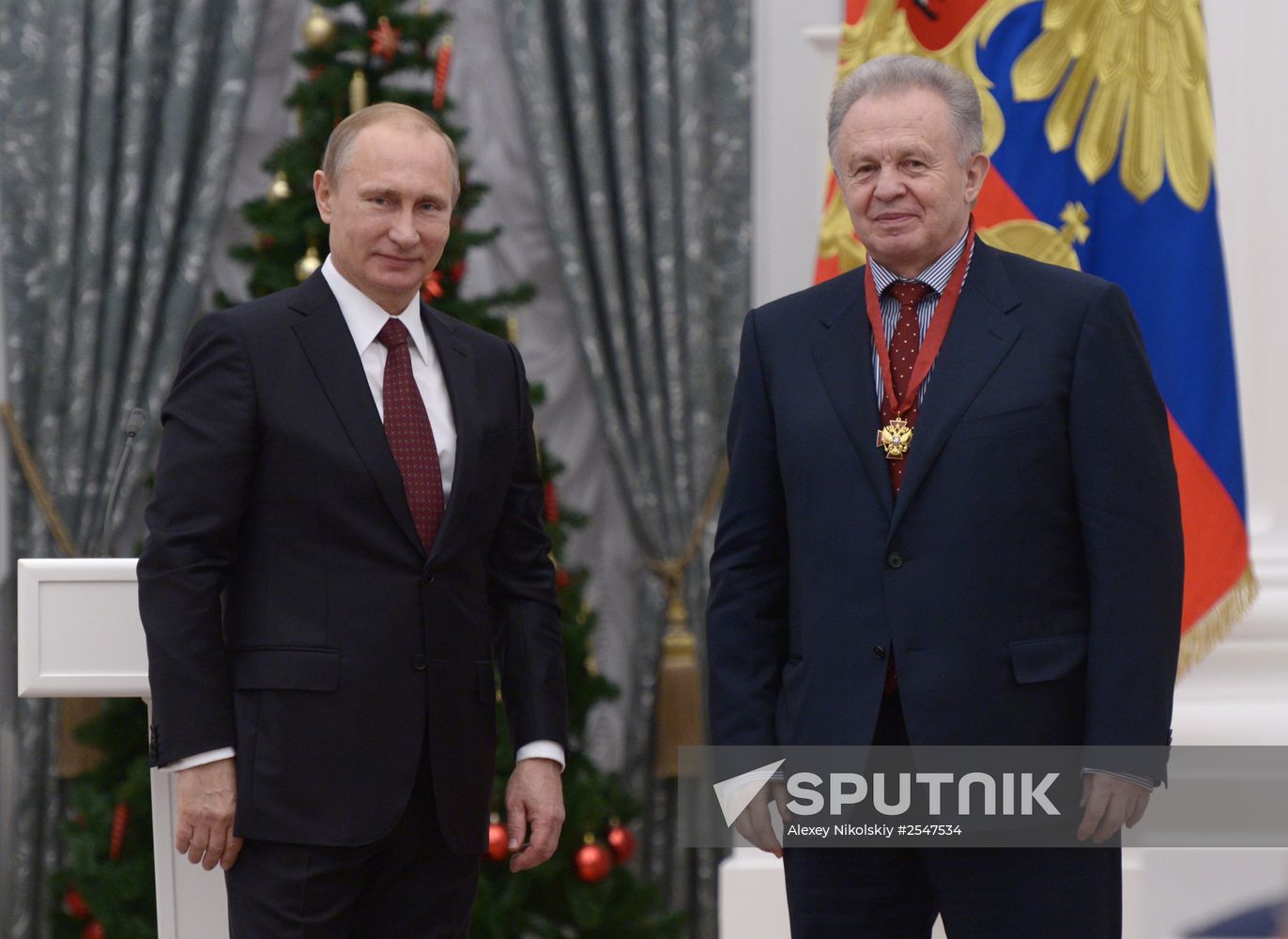 Vladimir Putin presents state awards in Kremlin