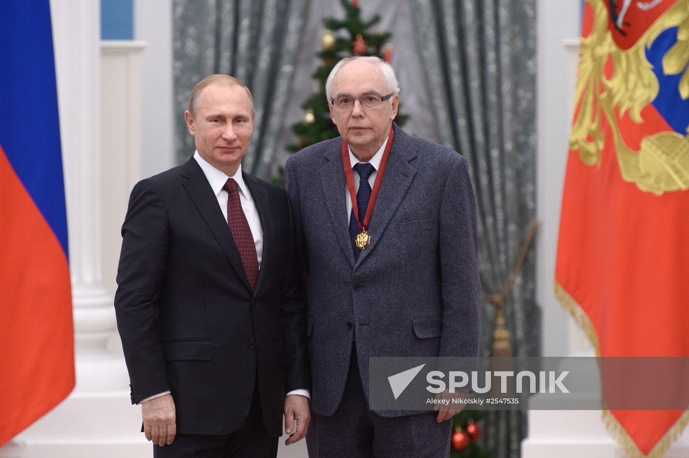 Vladimir Putin presents state awards in Kremlin