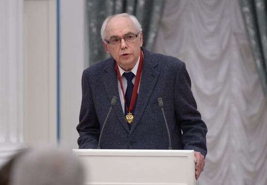 Vladimir Putin presents state awards in Kremlin