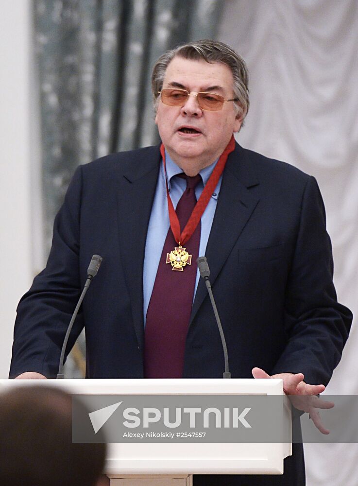 Vladimir Putin presents state awards in Kremlin