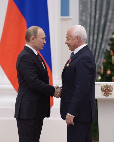 Vladimir Putin presents state awards in Kremlin