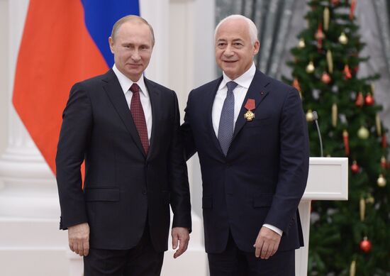 Vladimir Putin presents state awards in Kremlin
