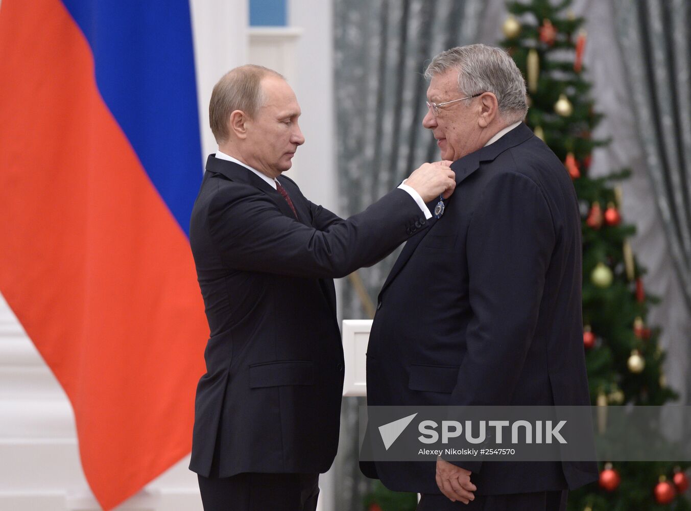 Vladimir Putin presents state awards in Kremlin