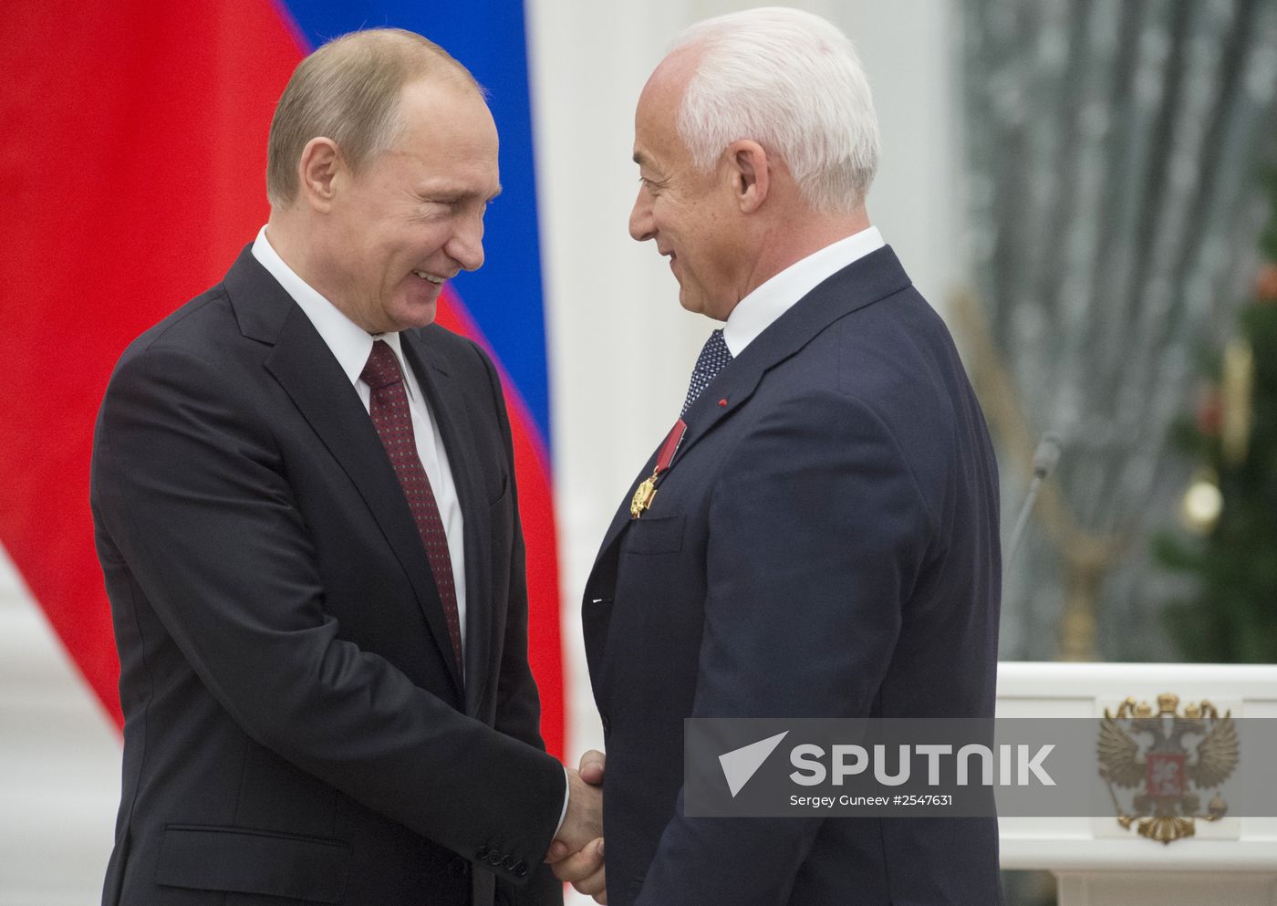 Vladimir Putin presents state awards in Kremlin