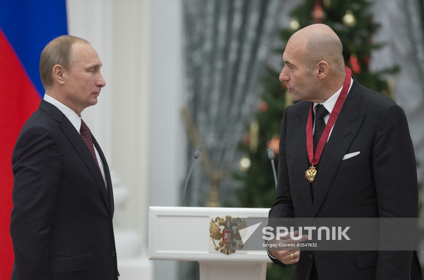 Vladimir Putin presents state awards in Kremlin
