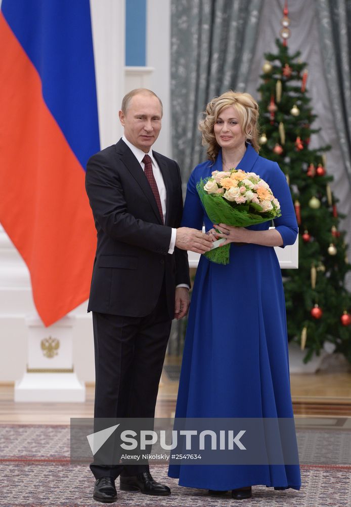 Vladimir Putin presents state awards in Kremlin