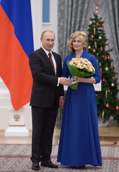 Vladimir Putin presents state awards in Kremlin