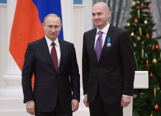 Vladimir Putin presents state awards in Kremlin