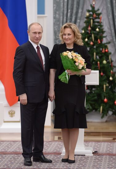 Vladimir Putin presents state awards in Kremlin