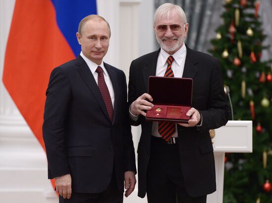 Vladimir Putin presents state awards in Kremlin