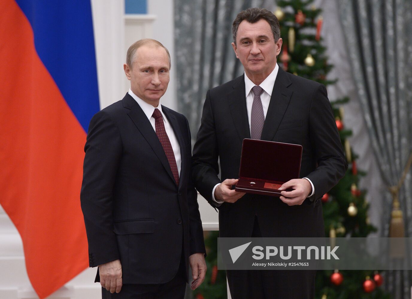 Vladimir Putin presents state awards in Kremlin