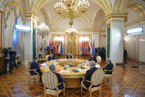 Vladimir Putin attends meetings of CSTO Collective Security Council and Supreme Eurasian Economic Council