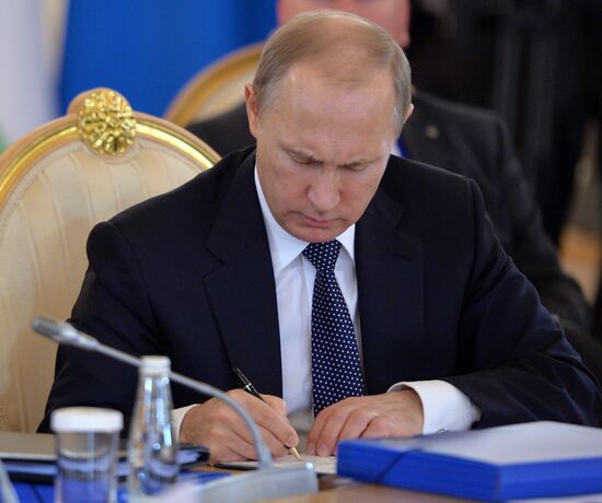 Vladimir Putin attends meetings of CSTO Collective Security Council and Supreme Eurasian Economic Council