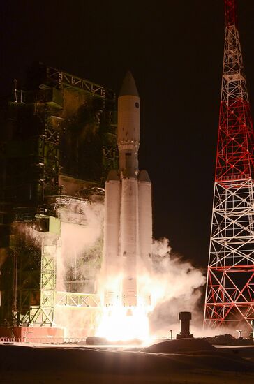 Russia’s Angara-A5 rocket launched on maiden flight
