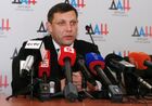 Donetsk Republic's head Zakharchenko gives news conference