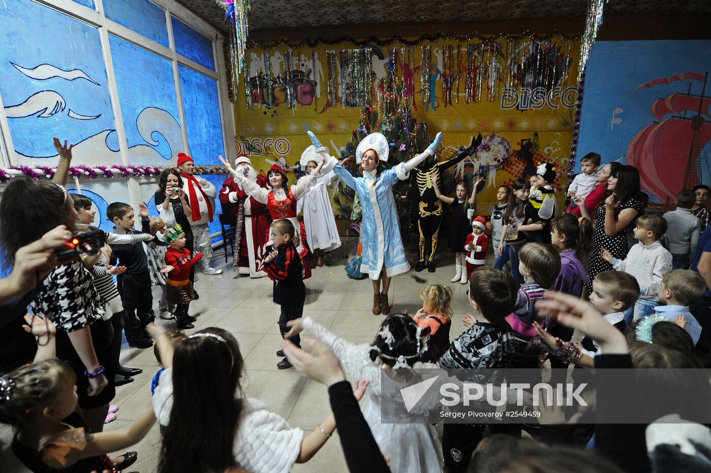 New Year party for Ukrainian refugee children in Rostov Region