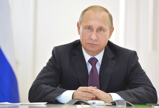 Vladimir Putin holds videoconference with Russian Antarctic mission