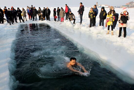 International competition for winter swimming enthusiasts of Russia and China