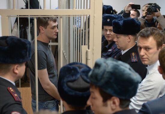 Navalny brothers sentenced at Zamoskvoretsky Court