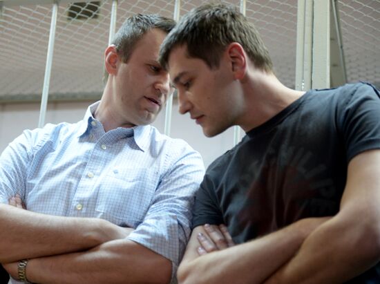 Navalny brothers sentenced at Zamoskvoretsky Court