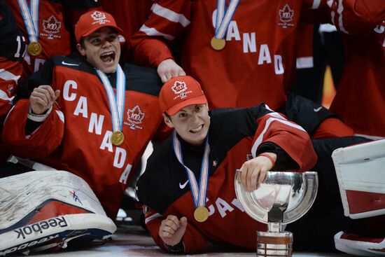 Ice Hockey World Junior Championships. Canada vs. Russia