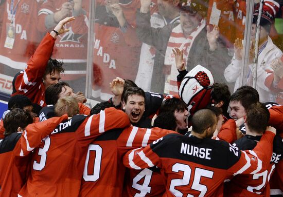 Ice Hockey World Junior Championships. Canada vs. Russia