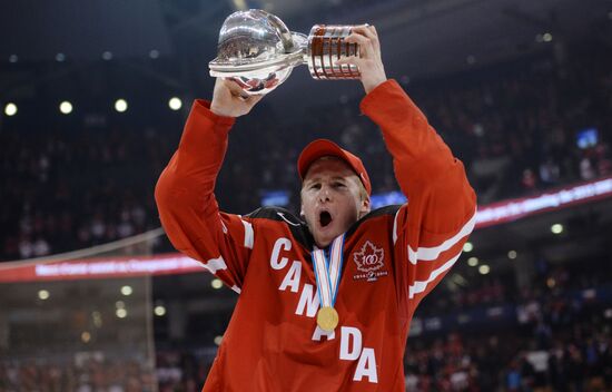 Ice Hockey World Junior Championships. Canada vs. Russia