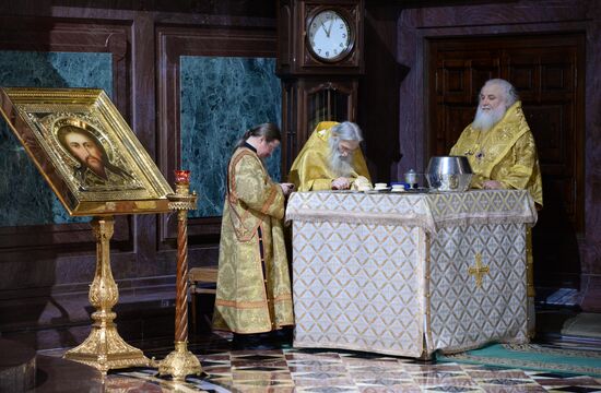 Christmas Eve service at the Cathedral of Christ the Savior