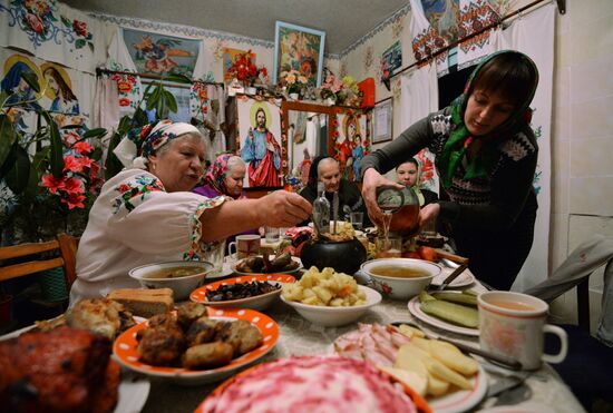 Celebrating Christmas in Belarusian villages
