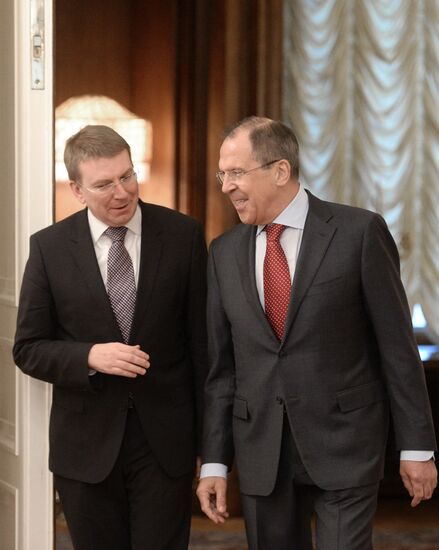 Russian Foreign Minister Sergei Lavrov meets with his Latvian counterpart Edgars Rinkēvičs