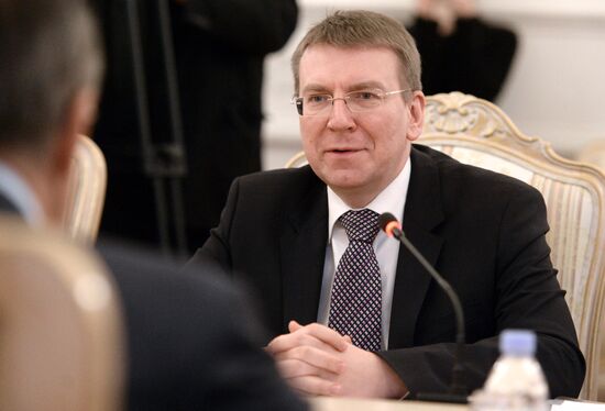 Russian Foreign Minister Sergei Lavrov meets with his Latvian counterpart Edgars Rinkēvičs