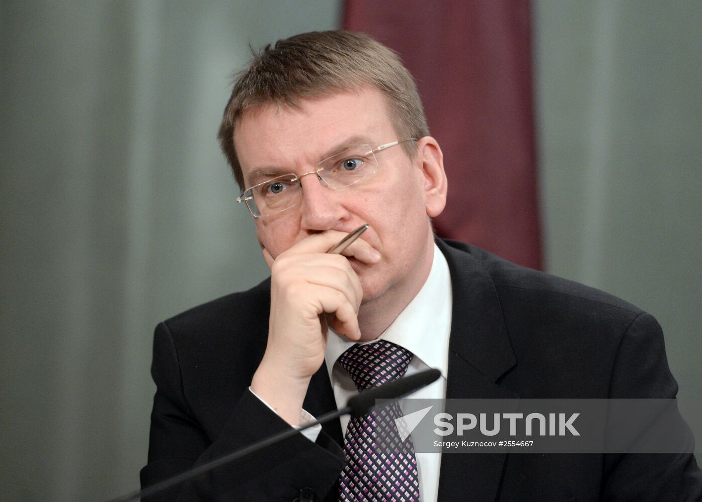 Russian Foreign Minister Sergei Lavrov meets with his Latvian counterpart Edgars Rinkēvičs
