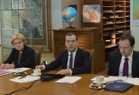 Russian Prime Minister Dmitry Medvedev meets with Russian library personnel