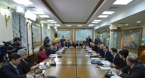 Russian Prime Minister Dmitry Medvedev meets with Russian library personnel