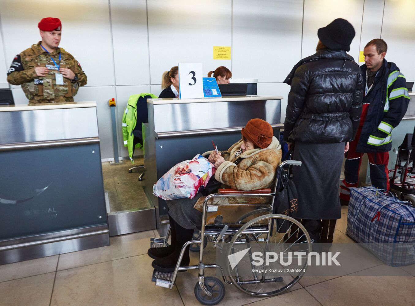 Poland evacuates ethnic Poles from Donbass