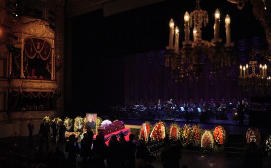 Bidding farewell to opera singer Elena Obraztsova