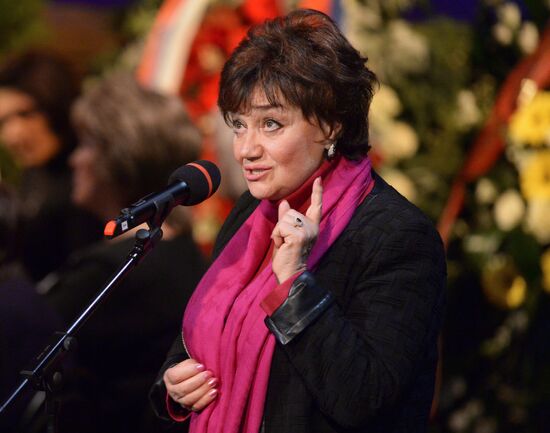 Bidding farewell to opera singer Elena Obraztsova