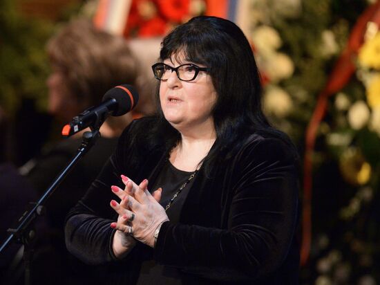 Bidding farewell to opera singer Elena Obraztsova