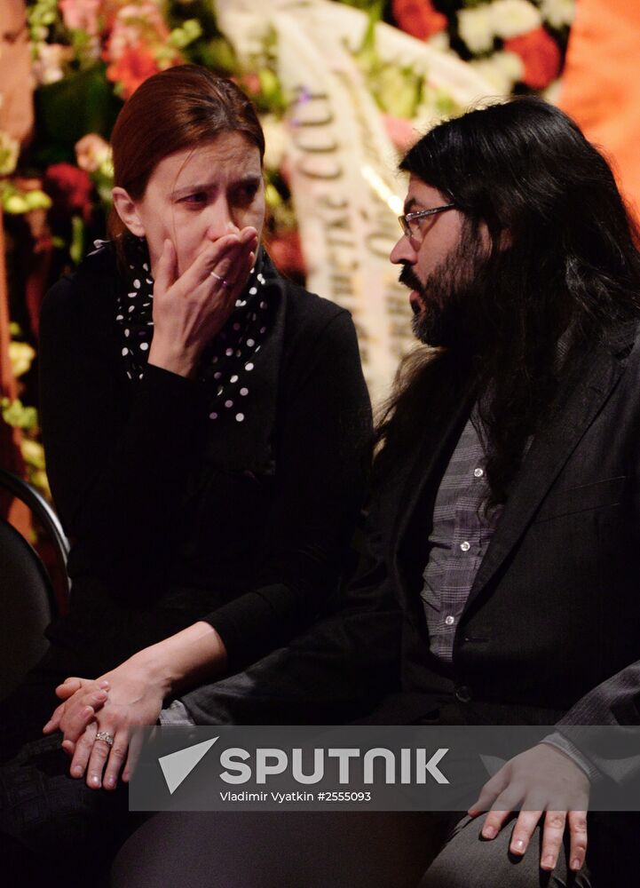Bidding farewell to opera singer Elena Obraztsova