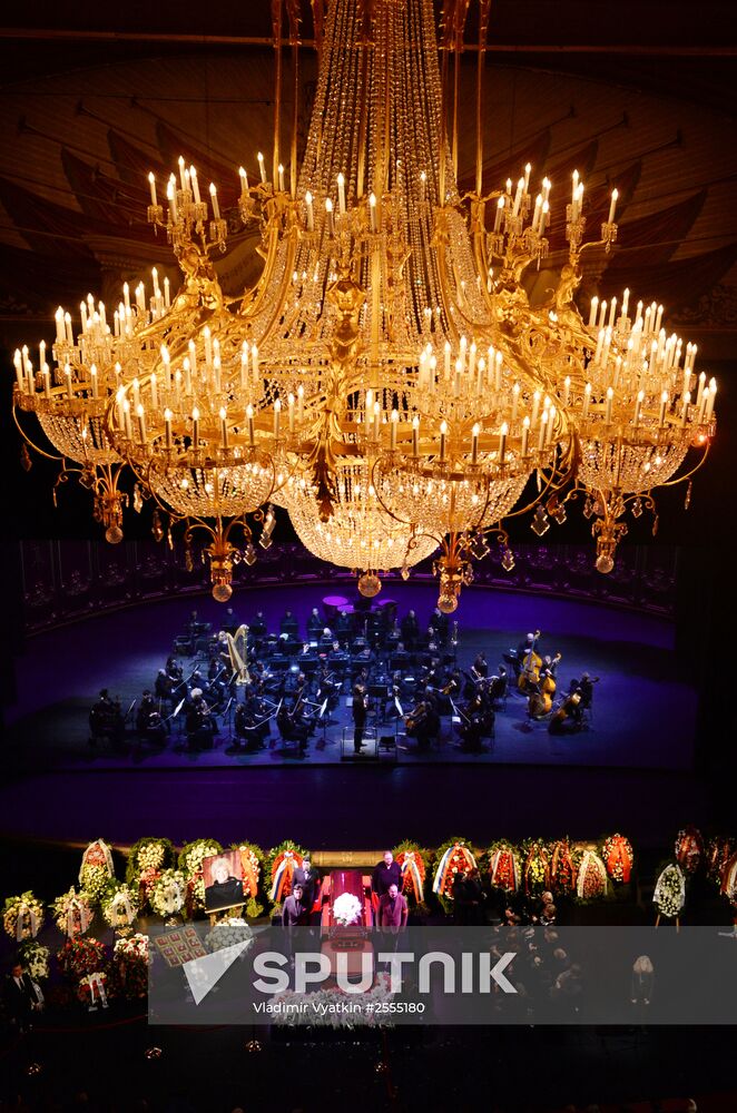 Bidding farewell to opera singer Elena Obraztsova